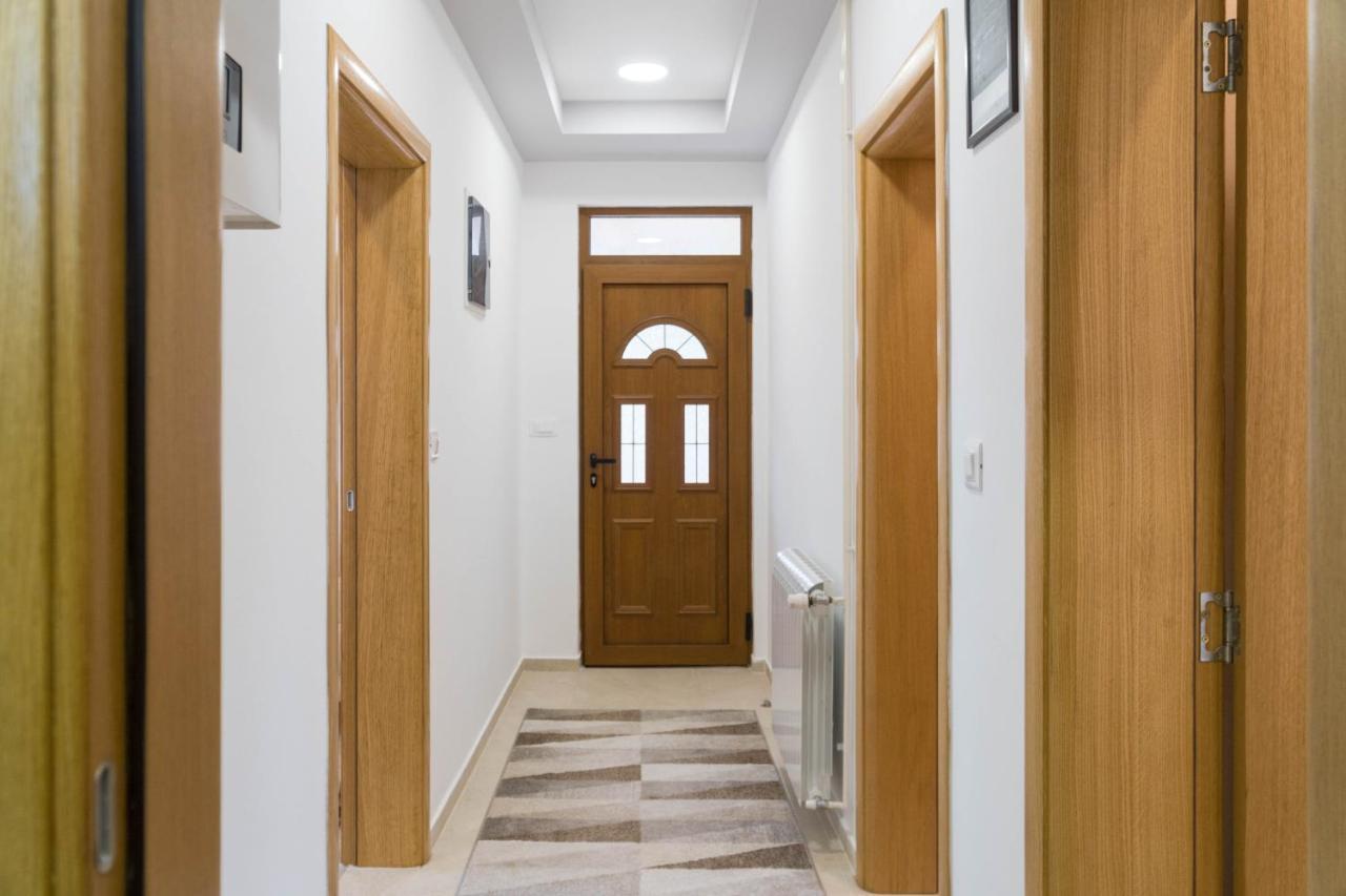 Villa Lara 자블야크 외부 사진